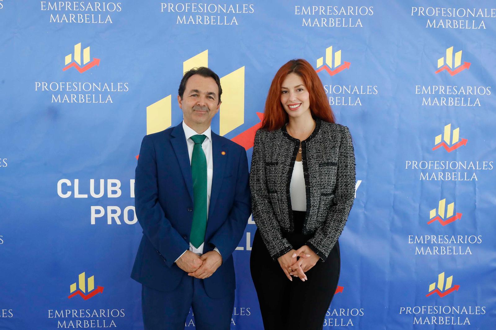 Con Shanna Al Sahoud, vicepresidenta del Club y empresaria