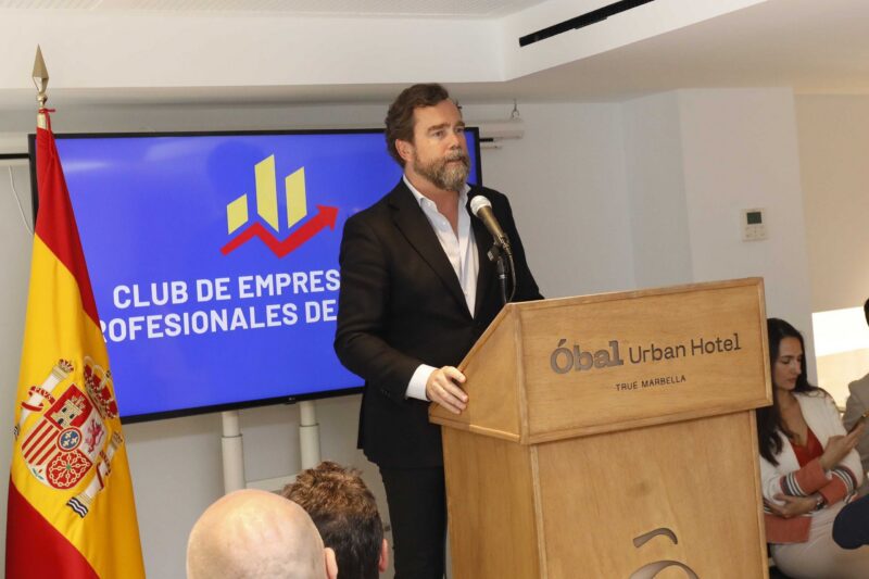 Espinosa de los Monteros imparte en el Club de Empresarios y Profesionales de Marbella una conferencia sobre el potencial de España en un momento difícil